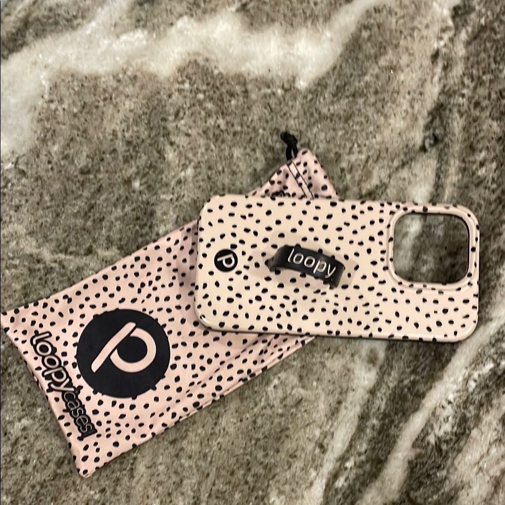 Loopy iPhone 15 Case Mocha